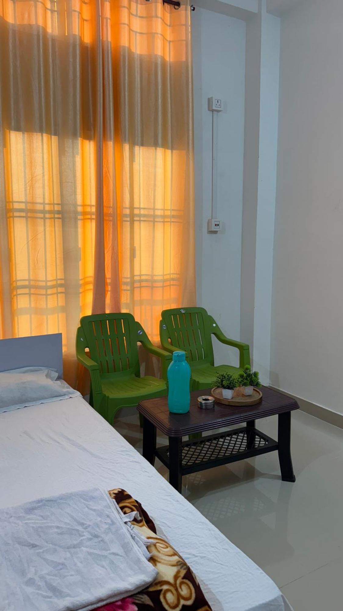 Vivian Apartment